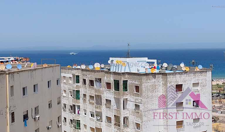 SPACIOUS UNFURNISHED APARTMENT FOR SALE IN THE CITY CENTER
