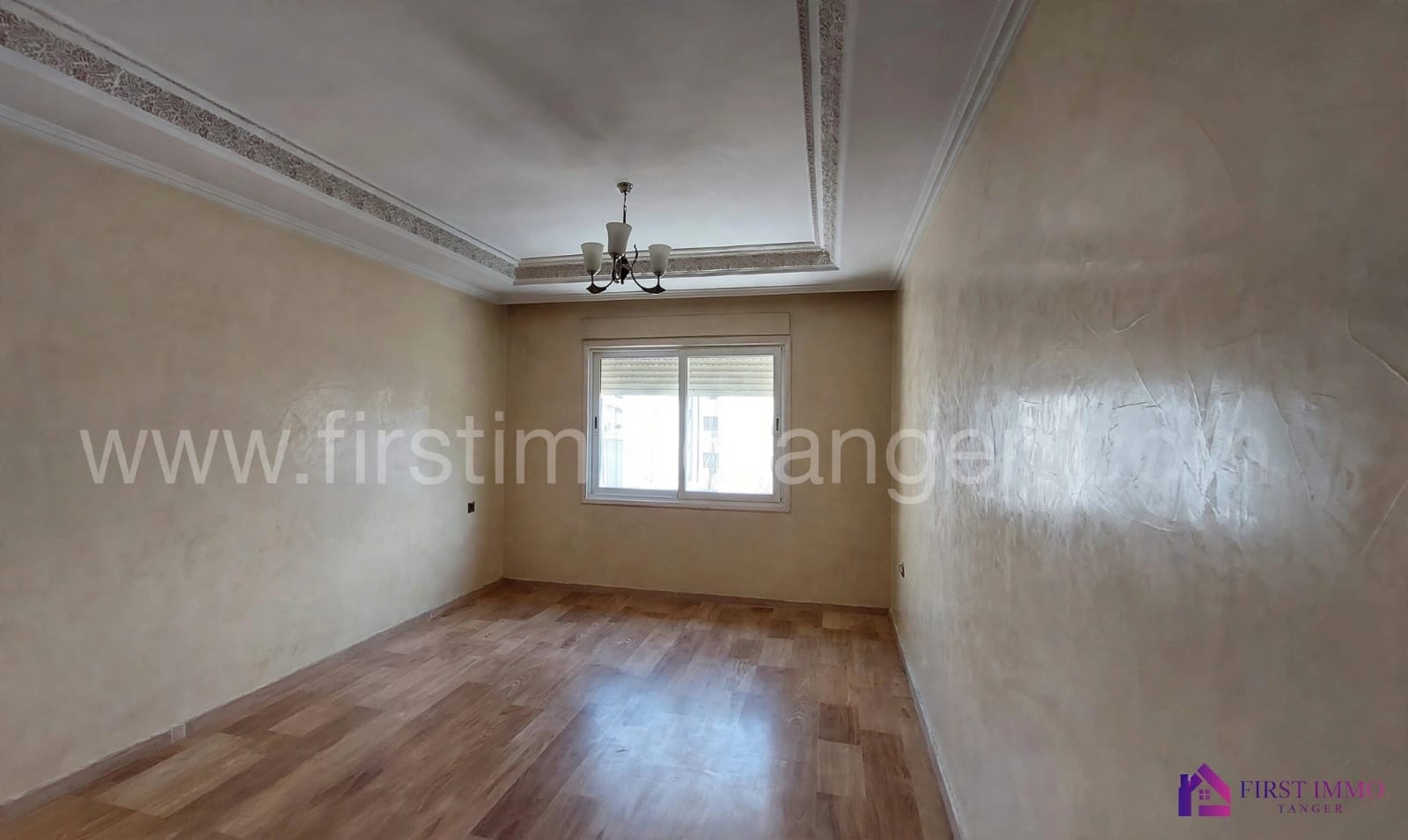 Joli Appartement Vide à Louer au centre ville